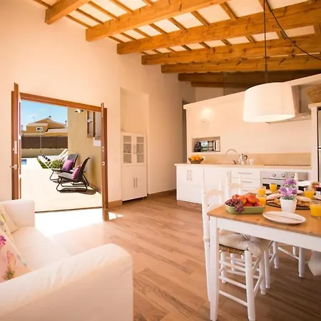 别墅 Cala'n Blanes Sleeps 6 Pool Air Con 卡拉恩·布拉内斯