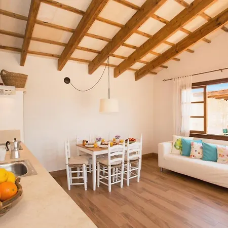 Cala'n Blanes Sleeps 6 Pool Air Con Willa