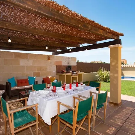 Cala'n Blanes Sleeps 6 Pool Air Con ヴィラ *