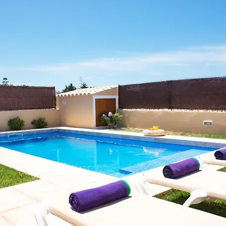 Cala'n Blanes Sleeps 6 Pool Air Con ヴィラ カラ・エン・ブラネス